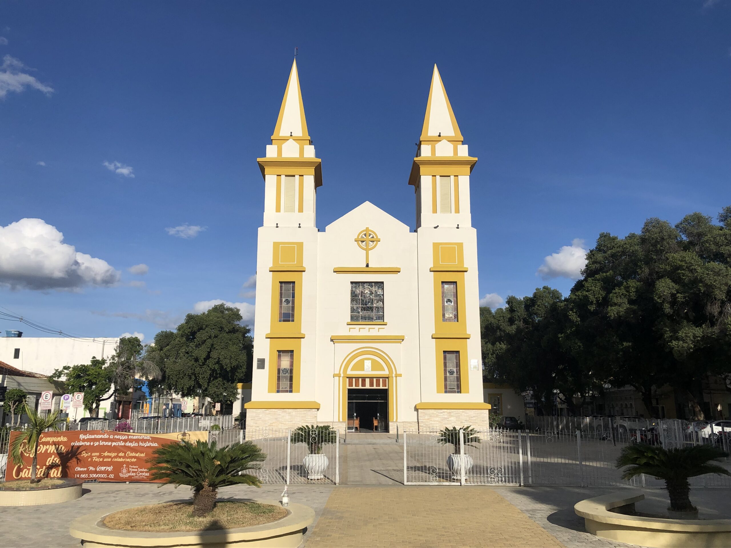 Paróquia N. Sra. das Grotas (Catedral) - horizontal